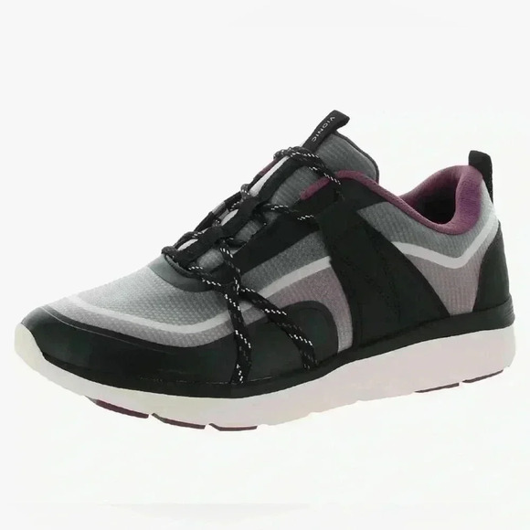 Vionic Black Austyn Active Sneaker 6 - Picture 1 of 8